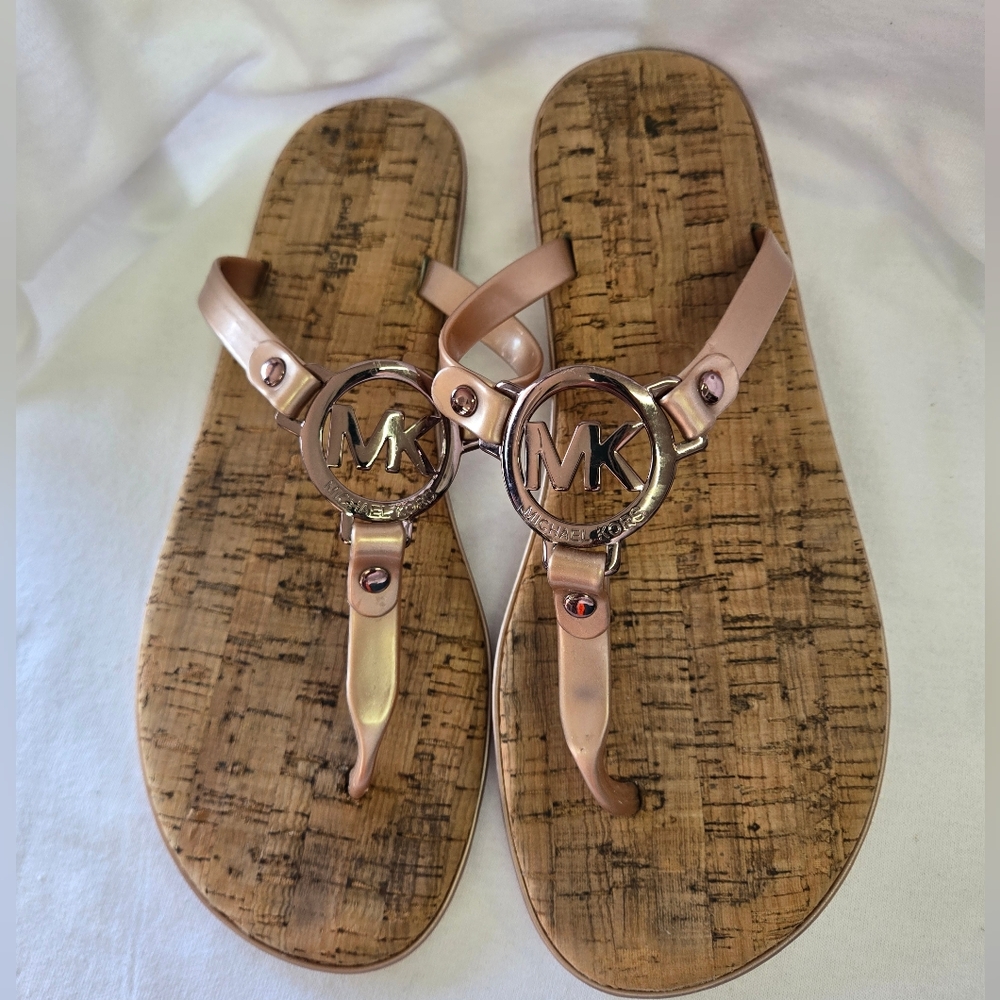 women's Michael Kors Copper jelly thong flip-flop sandals Size 8 - Picture 2 of 11